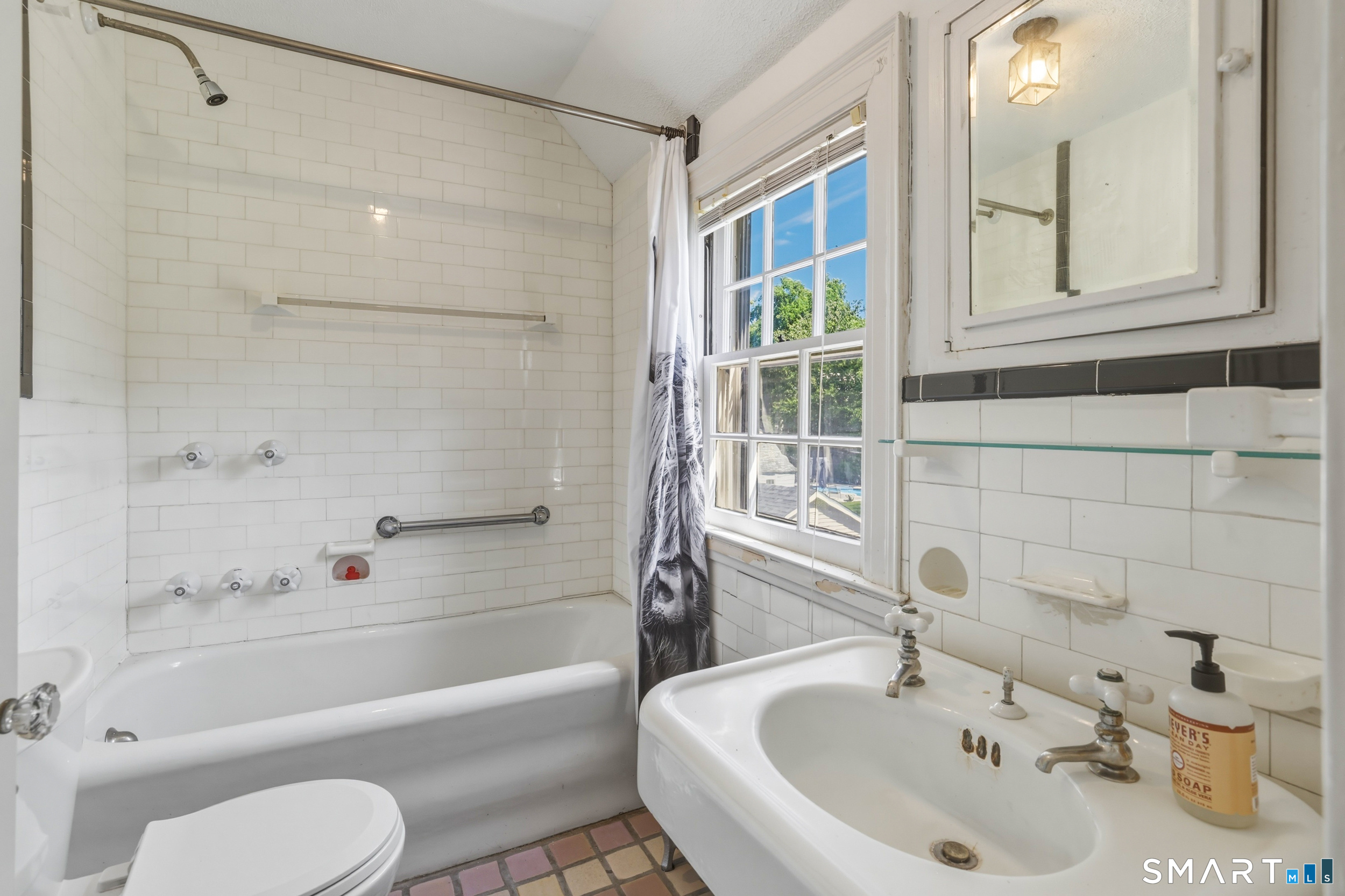 9 Bainbridge Road West Hartford CT 06119