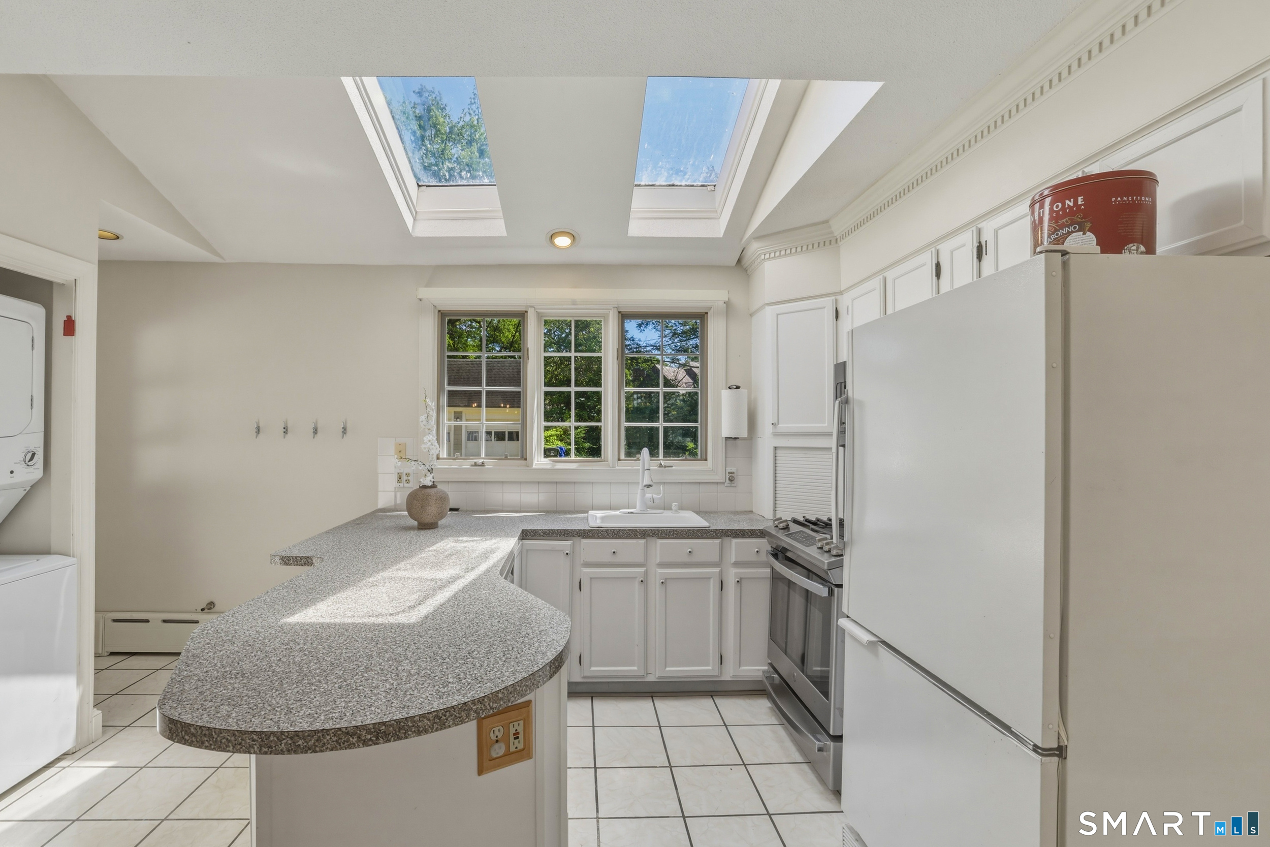 9 Bainbridge Road West Hartford CT 06119