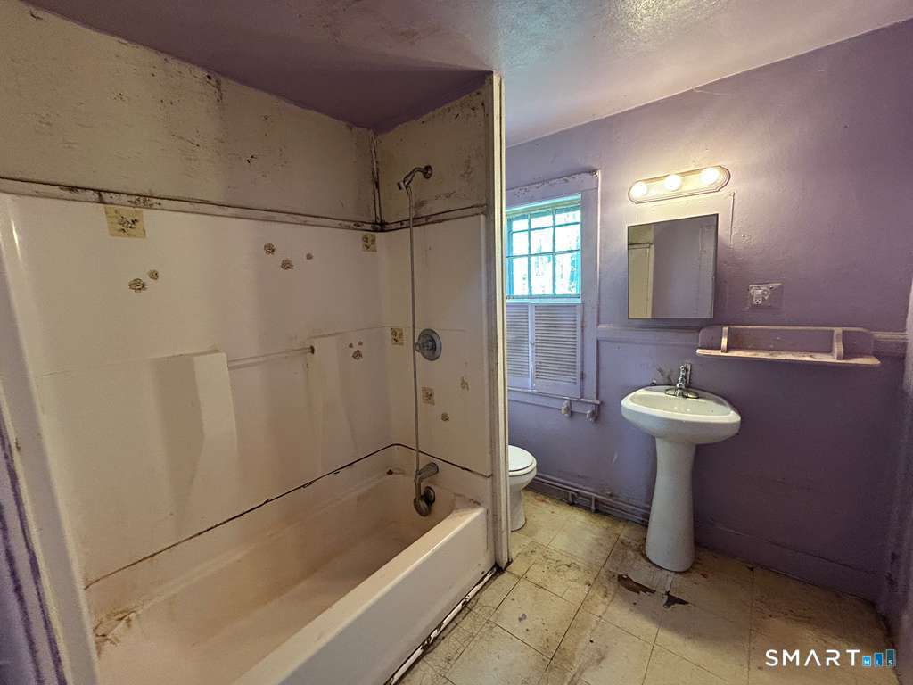 25 Morgan Court Groton CT 06340