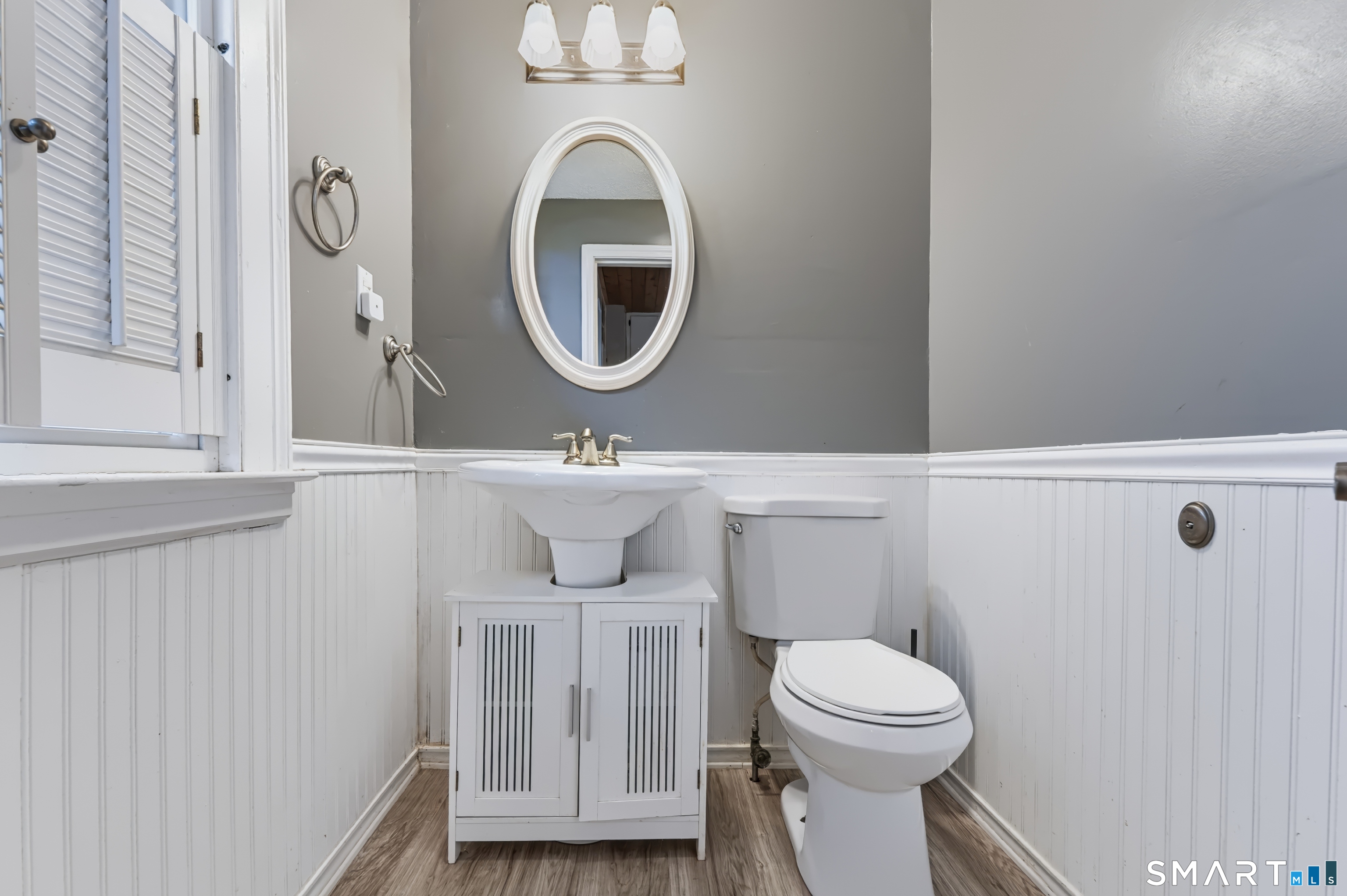 24 Giddings Avenue Windsor CT 06095