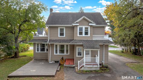 24 Giddings Avenue Windsor CT 06095