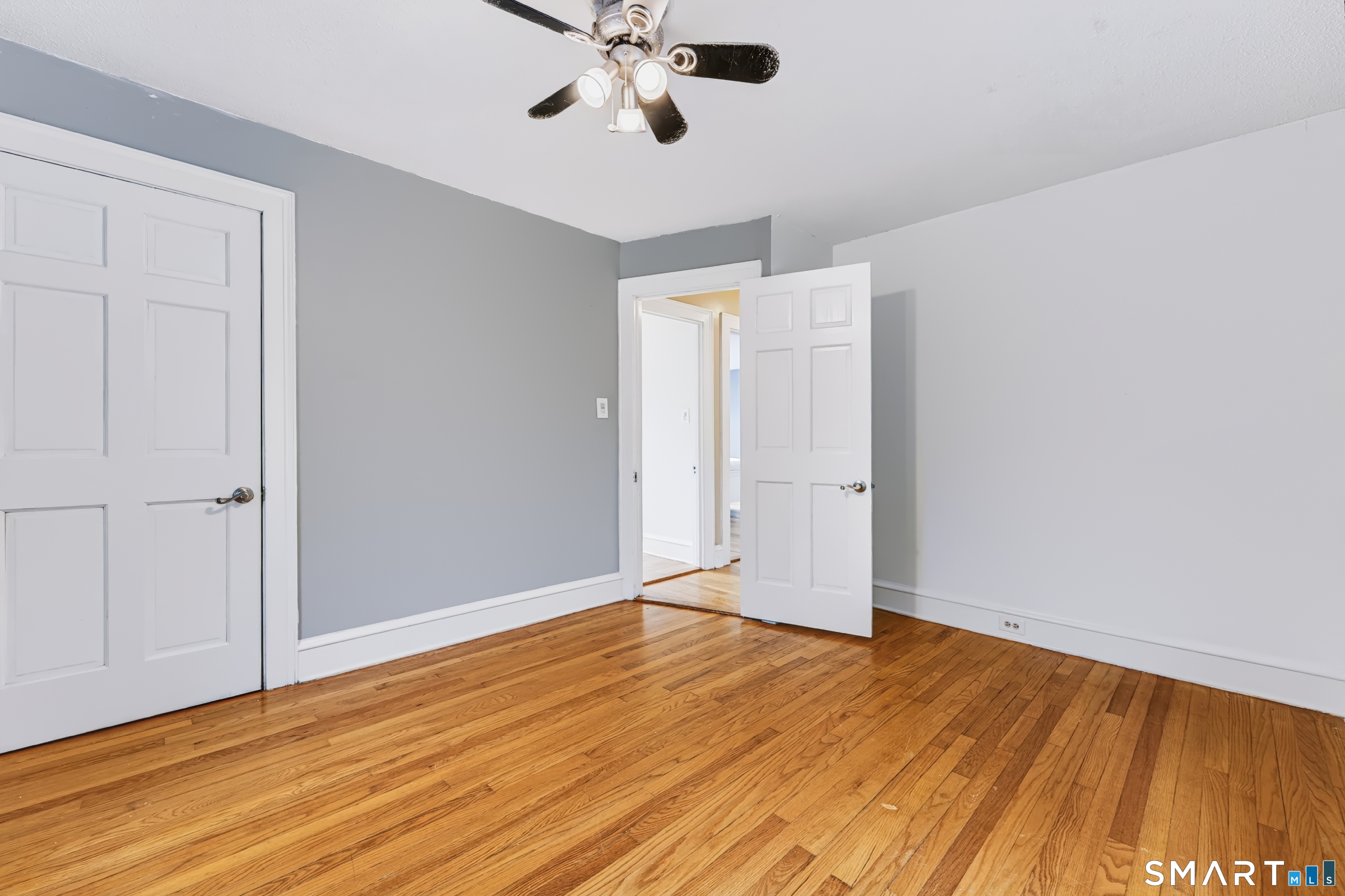 24 Giddings Avenue Windsor CT 06095