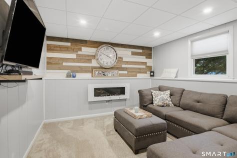 101 Deer Run Southington CT 06479