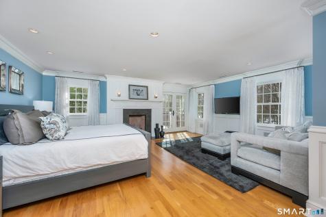 473 Hollow Tree Ridge Road Darien CT 06820