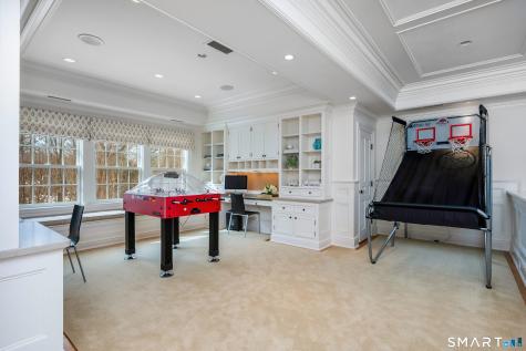 473 Hollow Tree Ridge Road Darien CT 06820