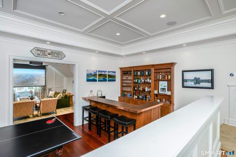 473 Hollow Tree Ridge Road Darien CT 06820