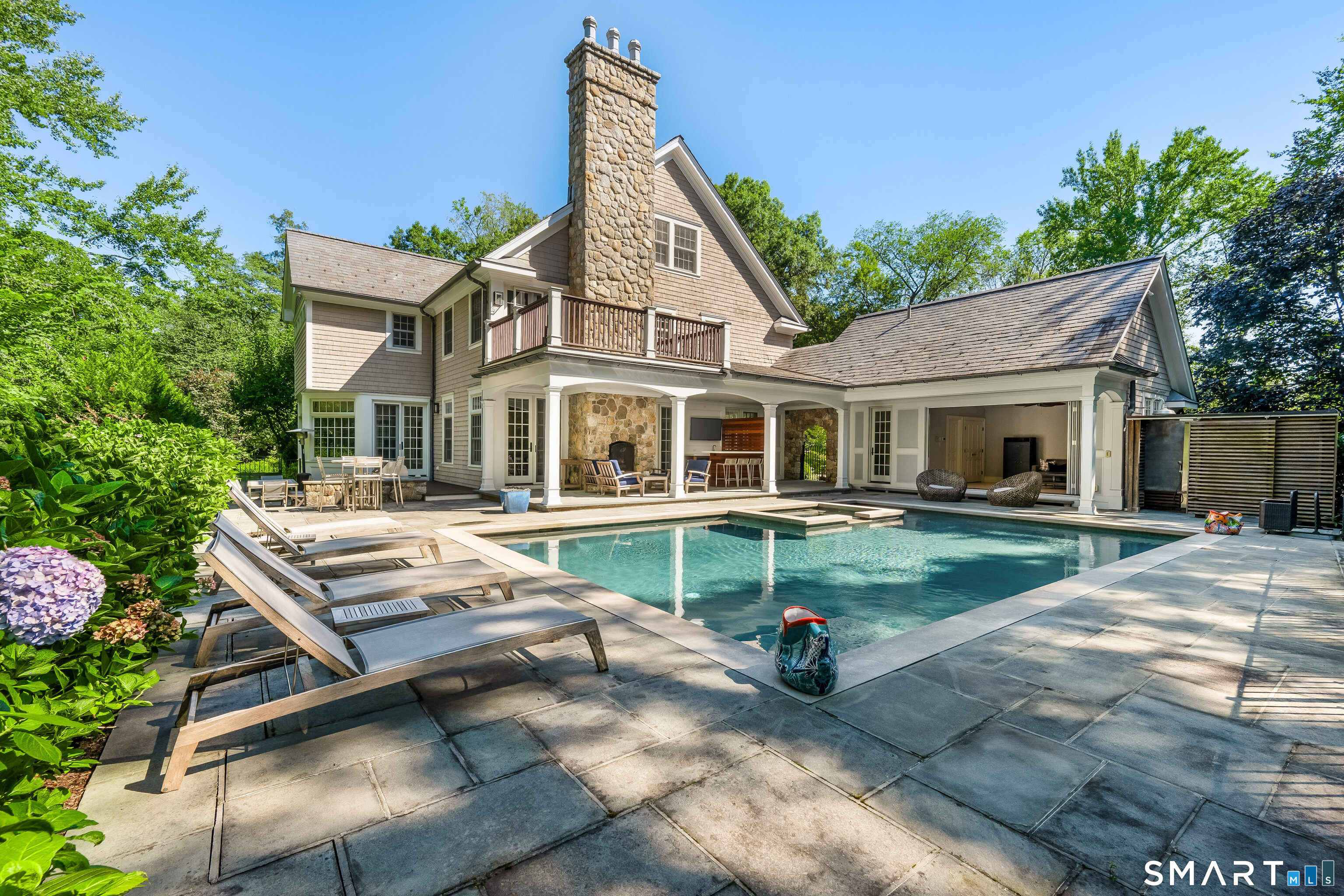 473 Hollow Tree Ridge Road Darien CT 06820