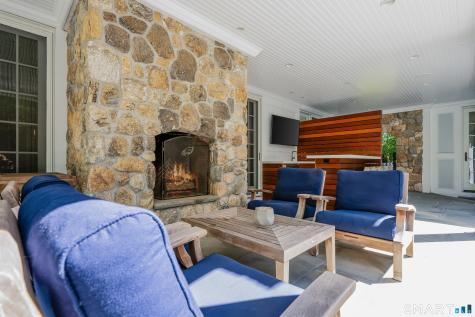 473 Hollow Tree Ridge Road Darien CT 06820