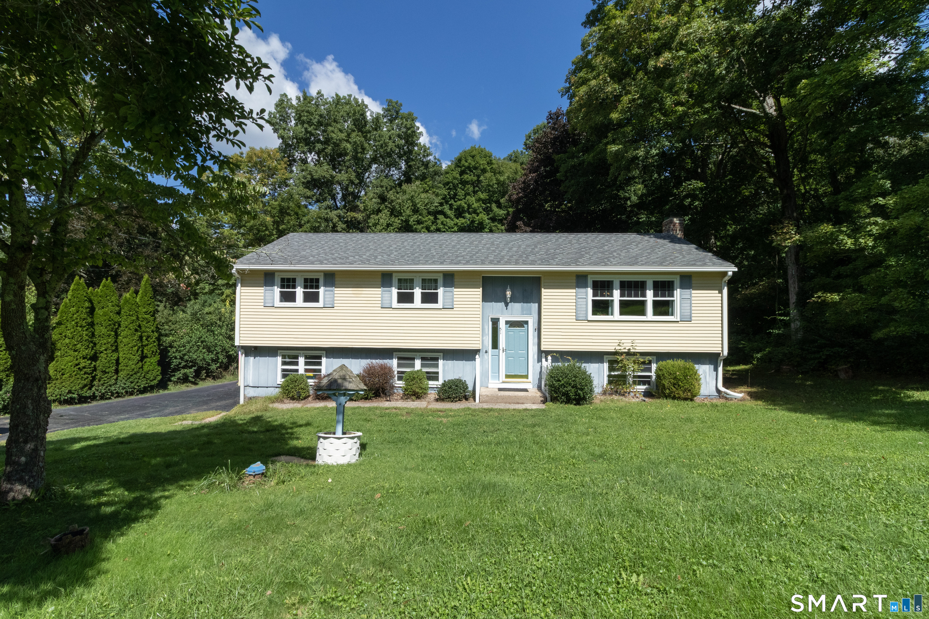 51 Walnut Avenue East Hampton CT 06424