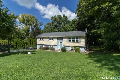 51 Walnut Avenue East Hampton CT 06424