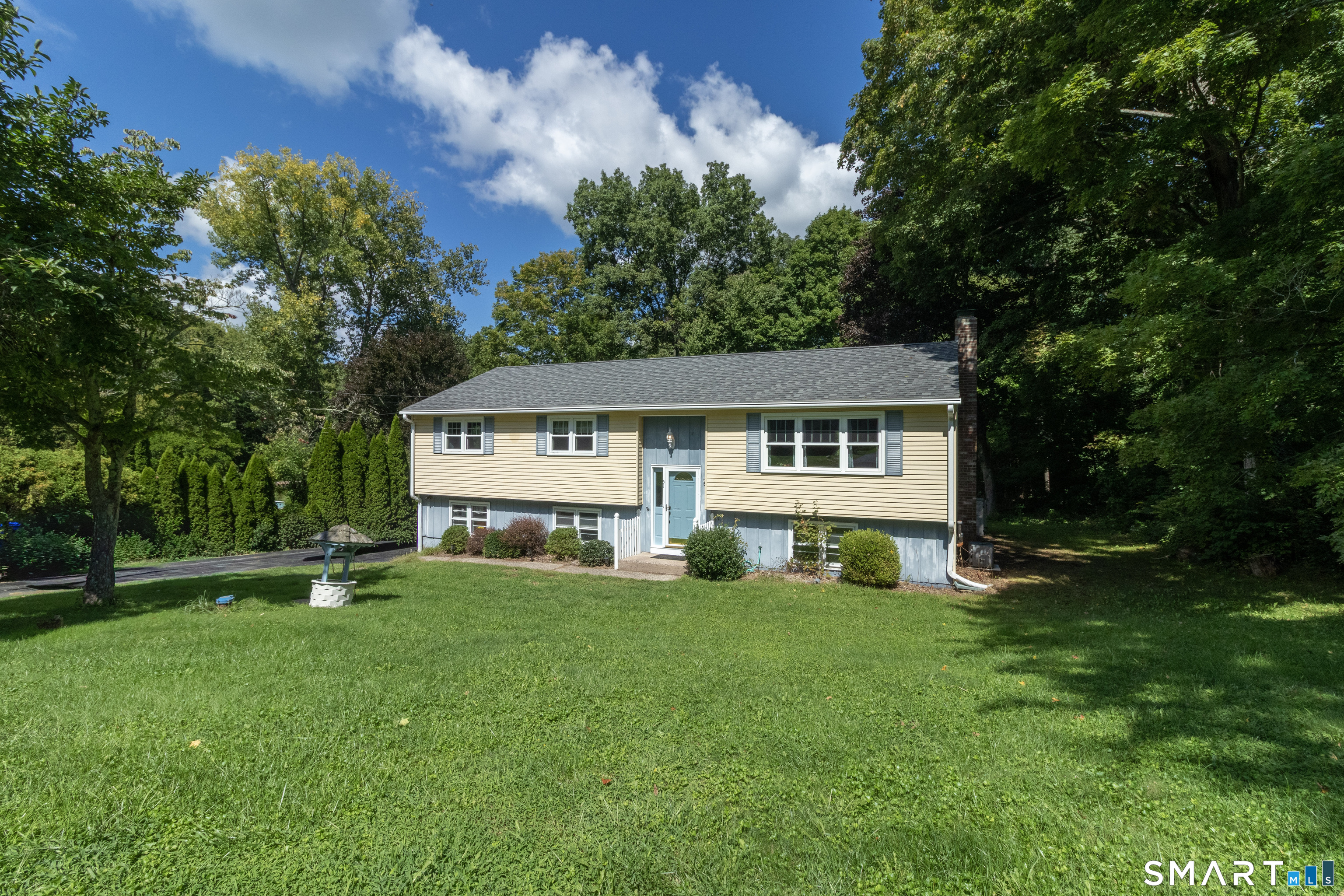 51 Walnut Avenue East Hampton CT 06424