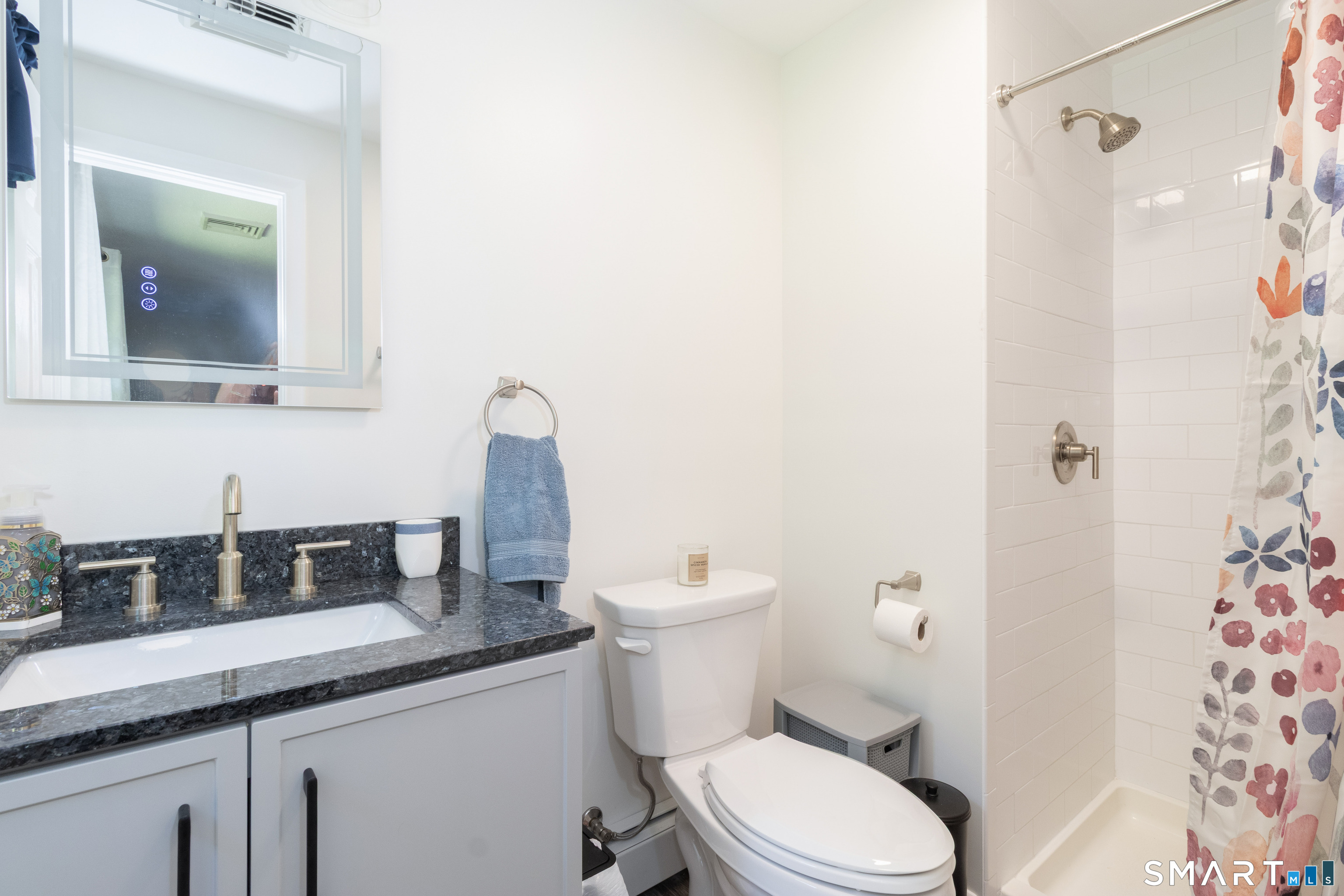 51 Walnut Avenue East Hampton CT 06424