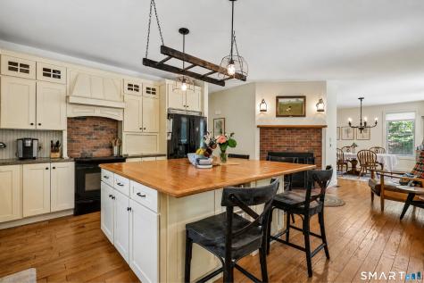 29 Green Valley Lakes Road East Lyme CT 06333