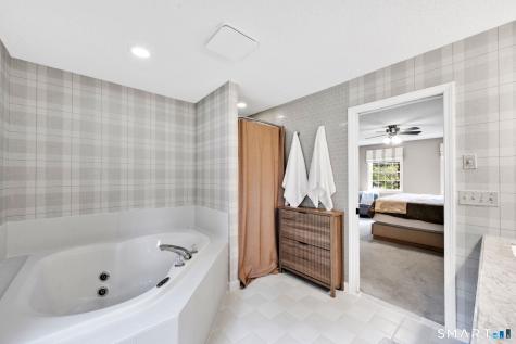 11 Benjamin Road Ellington CT 06029