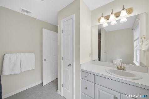 11 Benjamin Road Ellington CT 06029