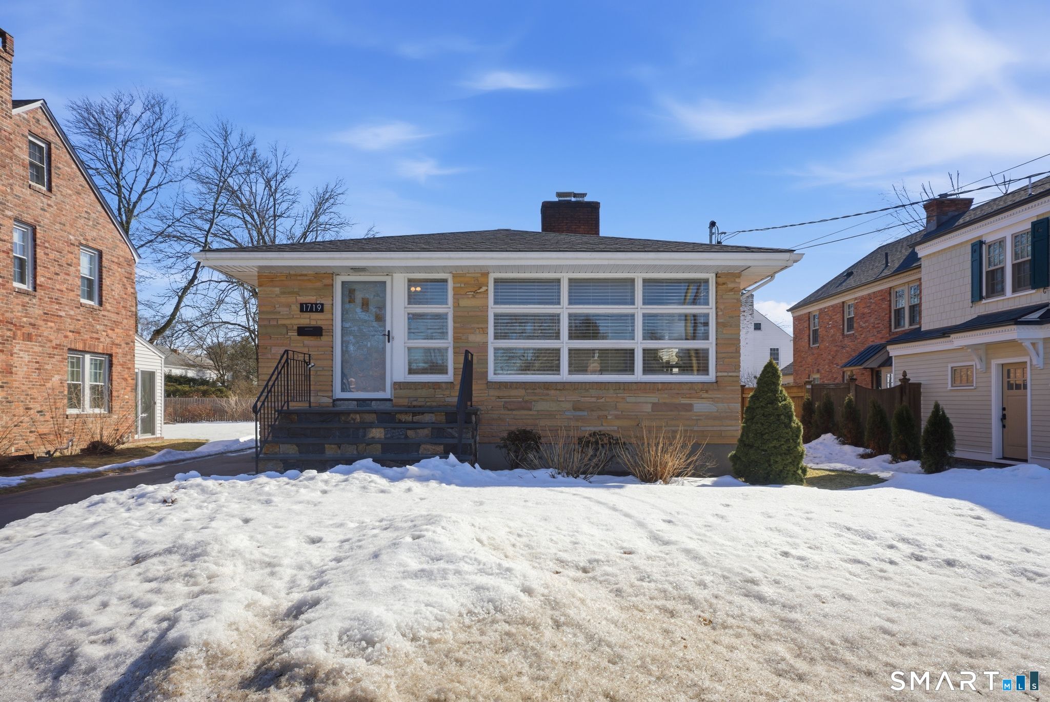 1719 Asylum Avenue West Hartford CT 06117