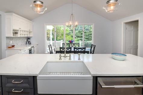 156 Main Street Ridgefield CT 06877
