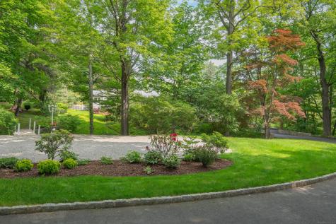 156 Main Street Ridgefield CT 06877