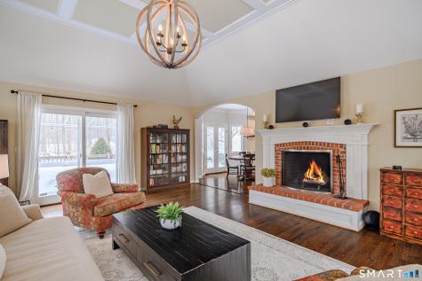 39 Bradley Lane Newtown CT 06482