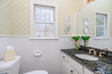 39 Bradley Lane Newtown CT 06482