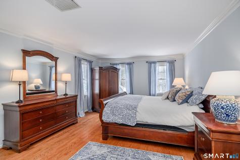 39 Bradley Lane Newtown CT 06482