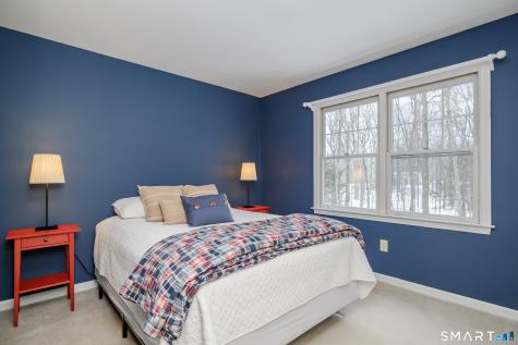 39 Bradley Lane Newtown CT 06482