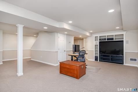 39 Bradley Lane Newtown CT 06482