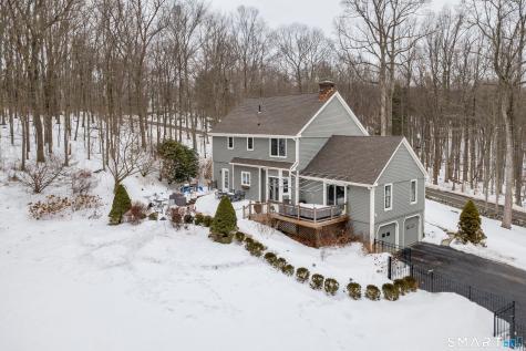 39 Bradley Lane Newtown CT 06482