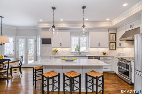 39 Bradley Lane Newtown CT 06482