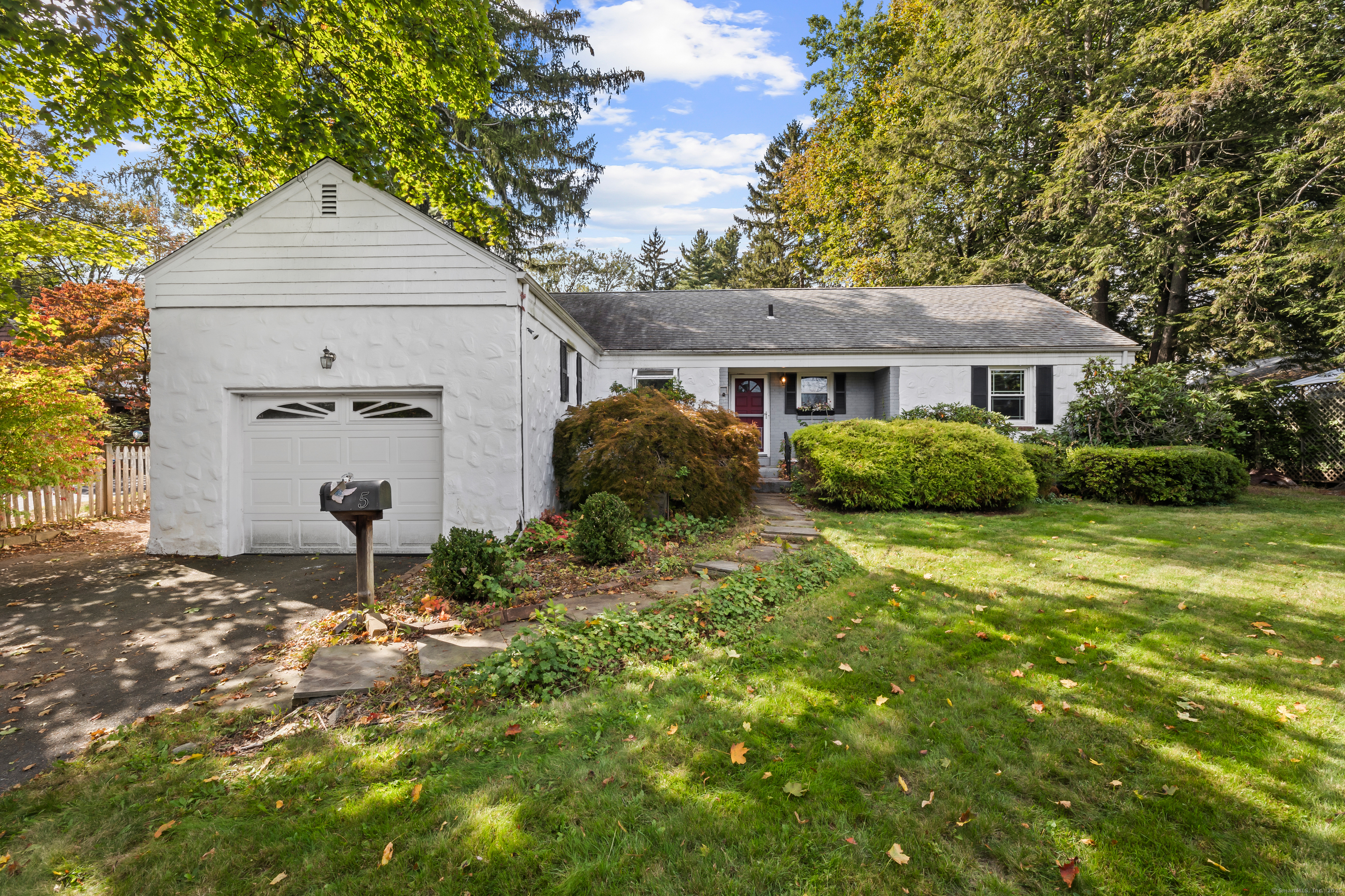 5 Coolidge Road West Hartford CT 06117