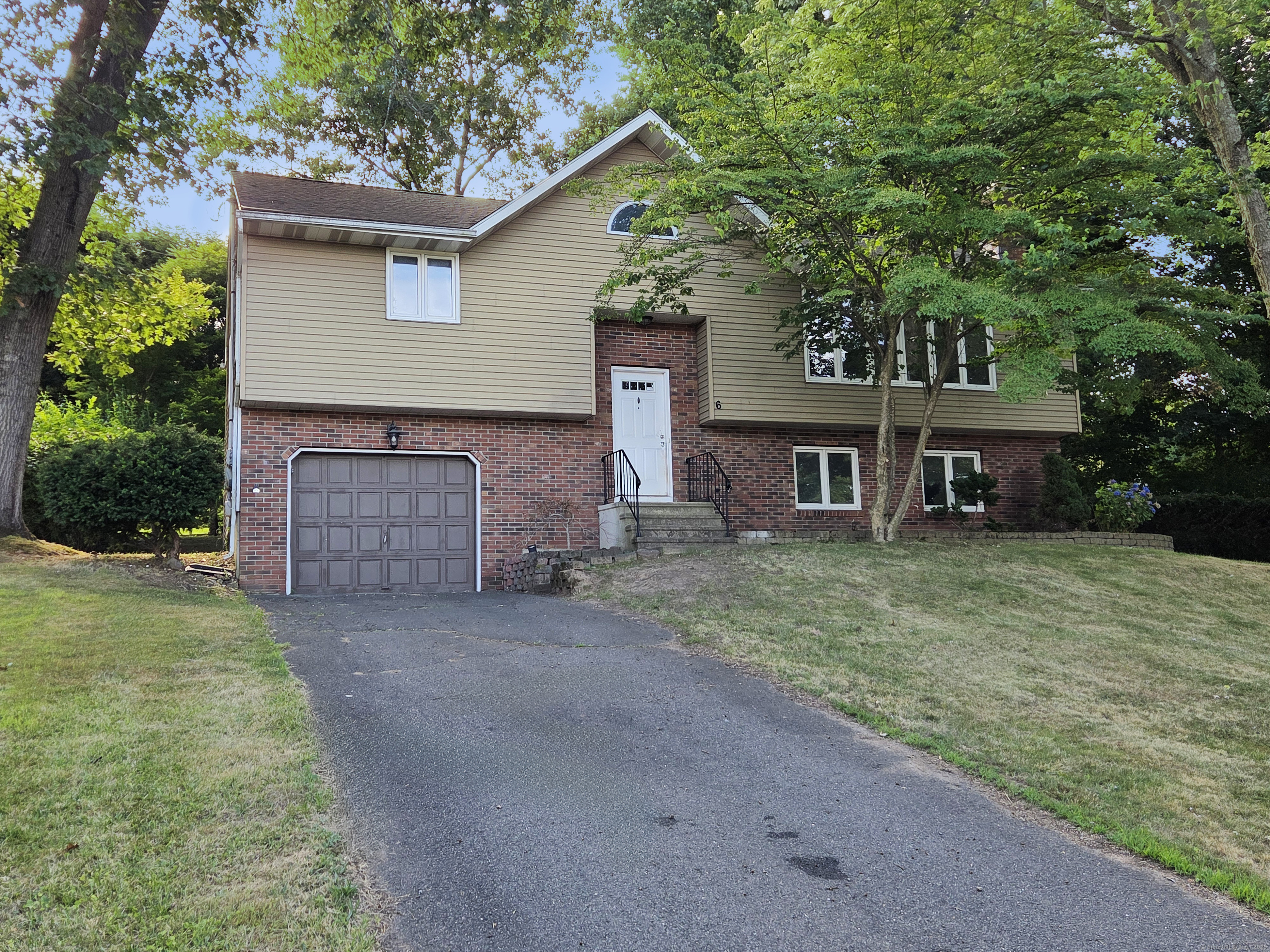 6 Kovacs Place Wallingford CT 06492