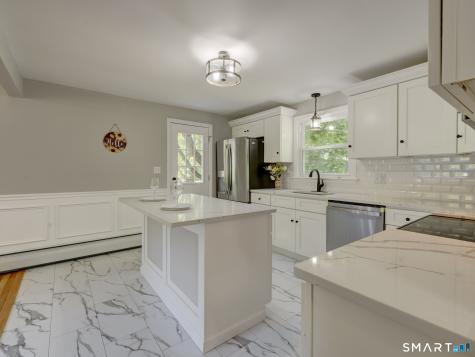 27 Meadow Road Burlington CT 06013