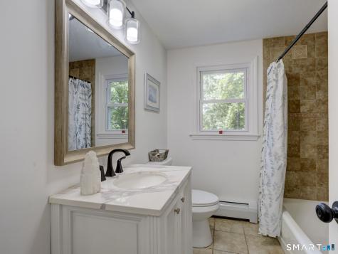 27 Meadow Road Burlington CT 06013