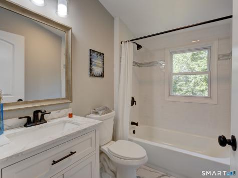 27 Meadow Road Burlington CT 06013