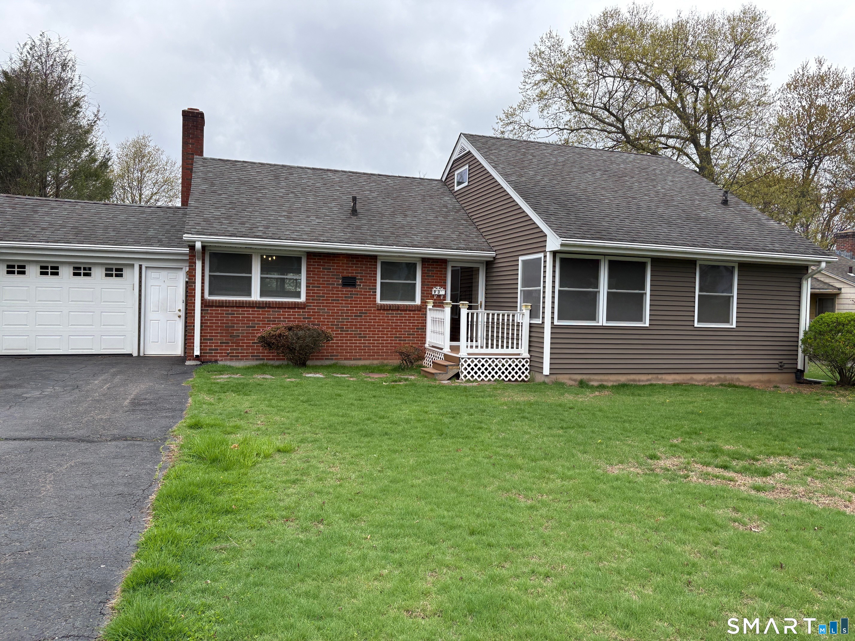 93 Ridgewood Road East Hartford CT 06118