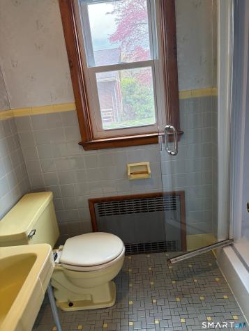 93 Ridgewood Road East Hartford CT 06118