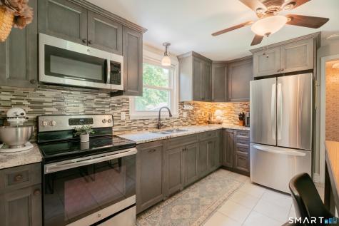 100 Jacobs Terrace Middletown CT 06457