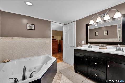 46 Henderson Drive Avon CT 06001