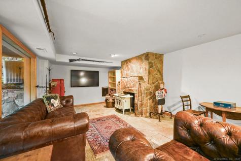 198 Steep Hill Road Weston CT 06883