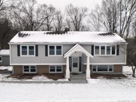115 West Woods Road Hamden CT 06518