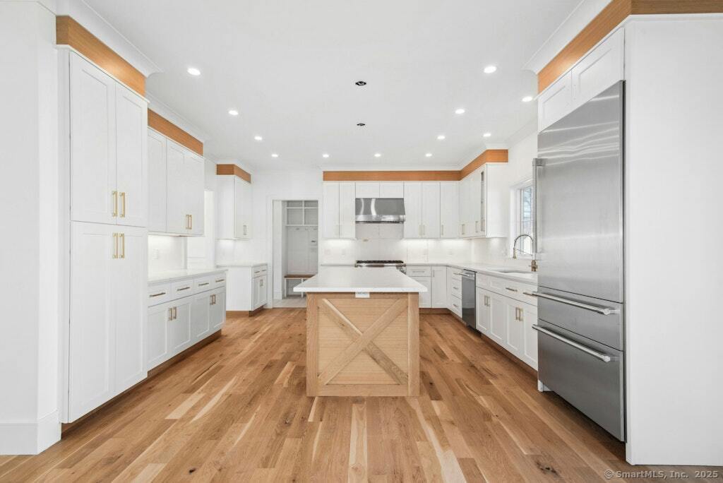 210 Pansy Road Fairfield CT 06824