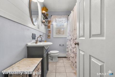 40 Iannotti Lane Derby CT 06418