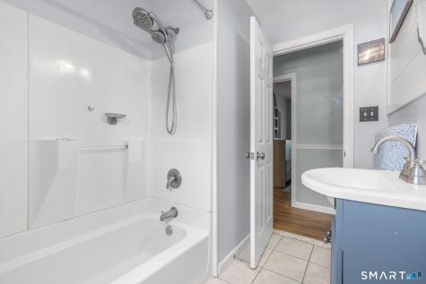 40 Iannotti Lane Derby CT 06418