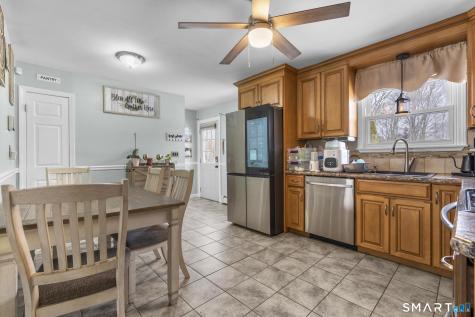 40 Iannotti Lane Derby CT 06418