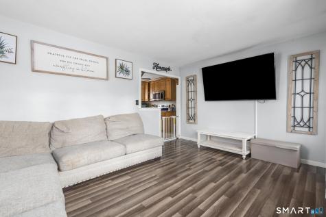 40 Iannotti Lane Derby CT 06418