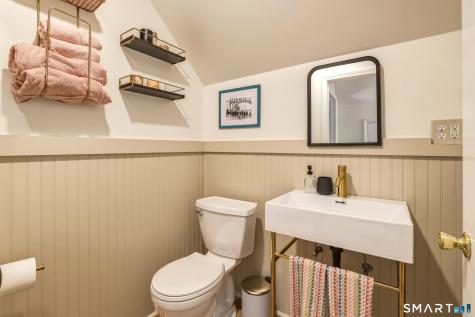 456 Jones Hill Road West Haven CT 06516