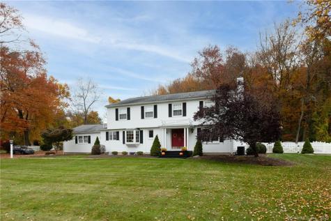 82 Northwood Drive Middlebury CT 06762