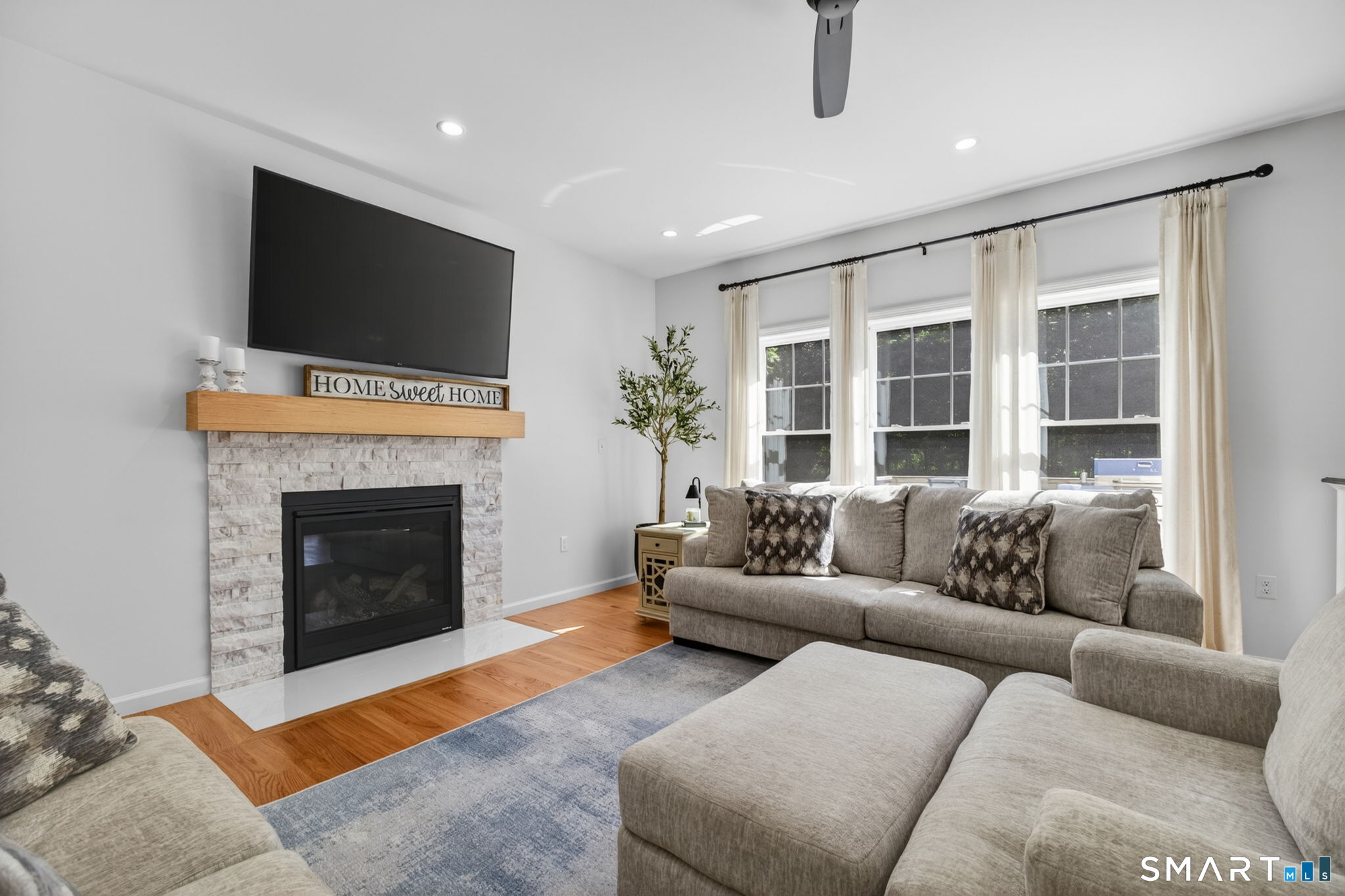 1243 Middletown Avenue North Branford CT 06472