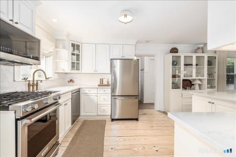 46 Reynolds Drive Fairfield CT 06824