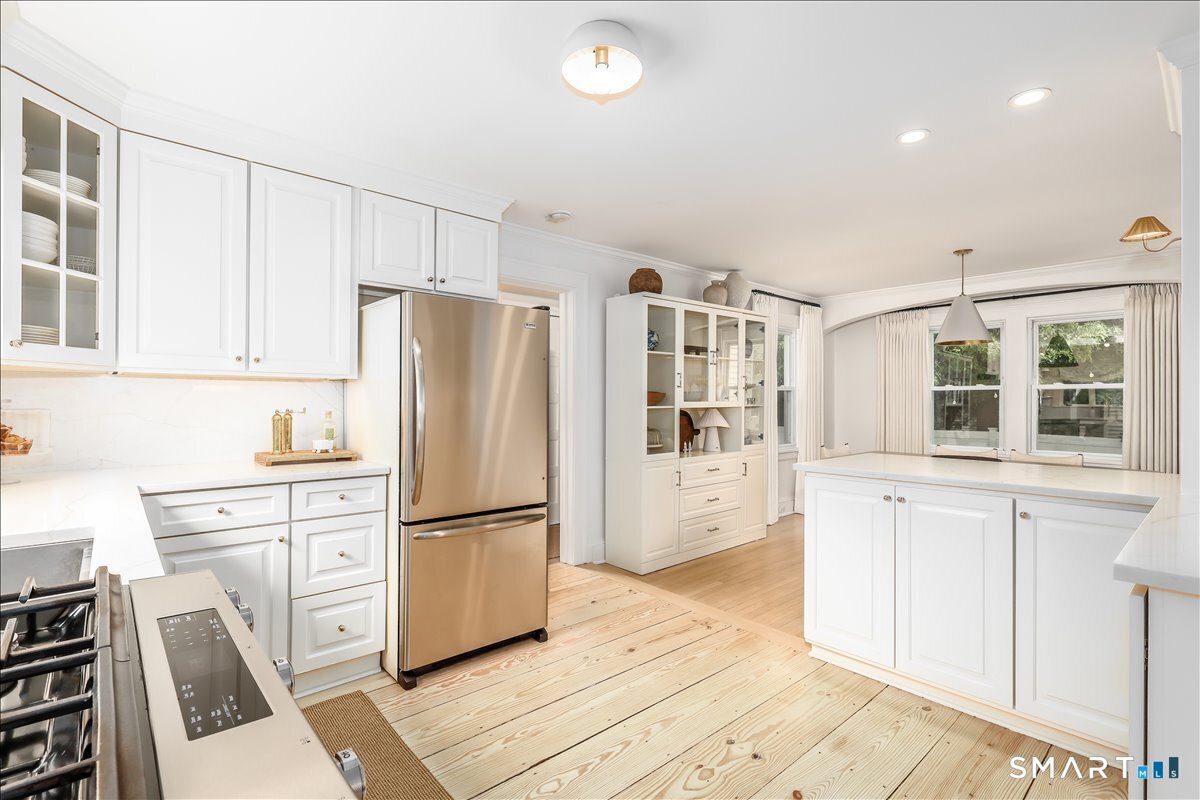 46 Reynolds Drive Fairfield CT 06824